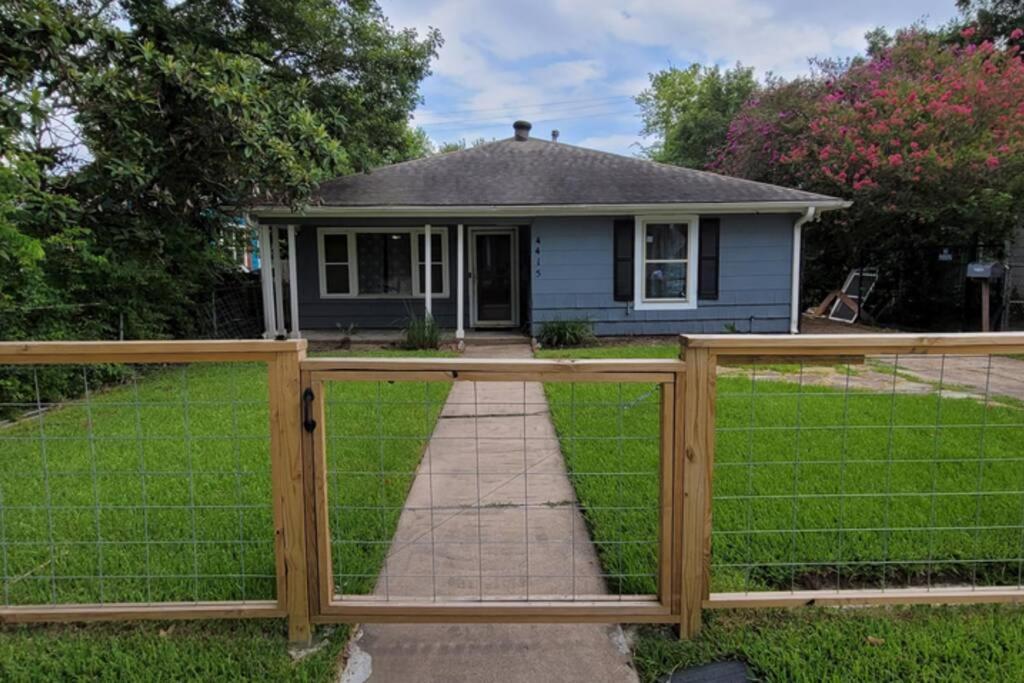 The Harby Street House - Close To U Of H, Stadiums, Downtown, Med Center Houston Ngoại thất bức ảnh